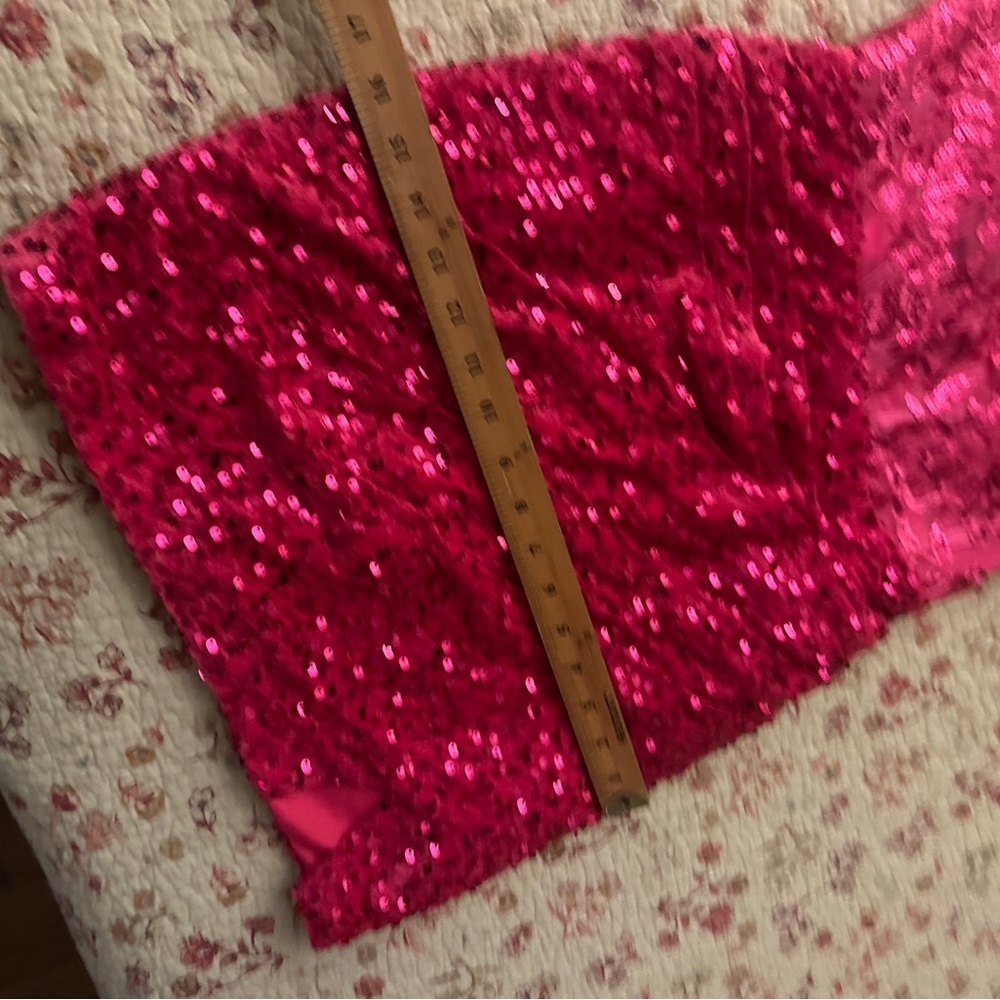 Pink Sequin Formal Mini Dress. New with tags. Barbie pink. Size 4 - Picture 8 of 14